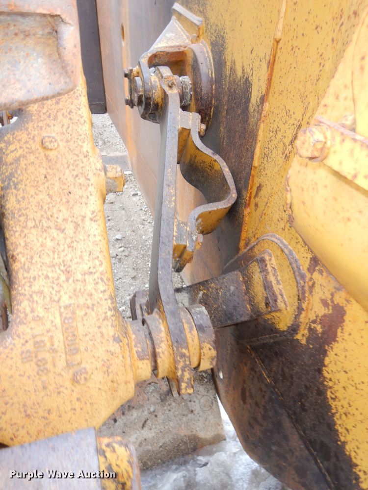 image for item DH4363 Caterpillar 615C elevating scraper