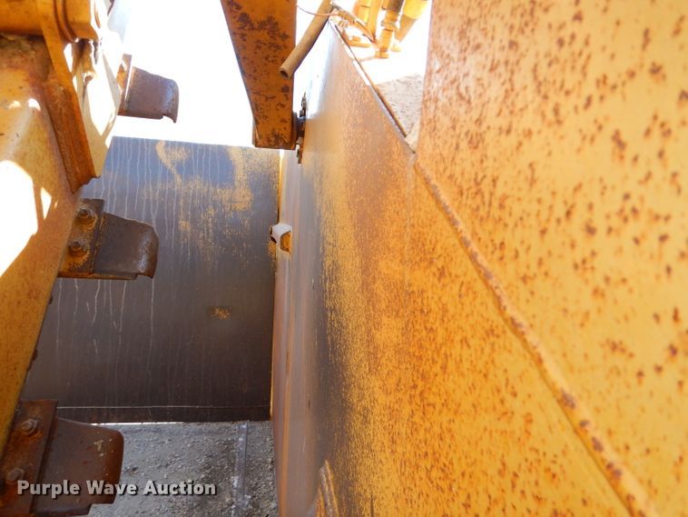 image for item DH4363 Caterpillar 615C elevating scraper