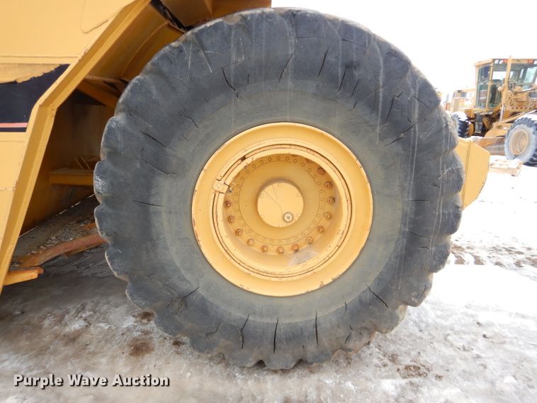 image for item DH4363 Caterpillar 615C elevating scraper