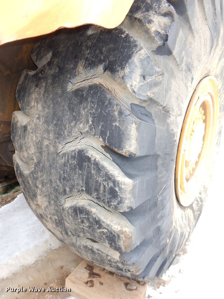 image for item DH4363 Caterpillar 615C elevating scraper