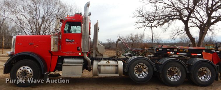 image for item DH4364 2008 Peterbilt 388 semi truck