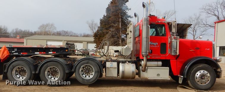 image for item DH4364 2008 Peterbilt 388 semi truck