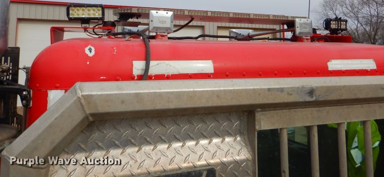 image for item DH4364 2008 Peterbilt 388 semi truck