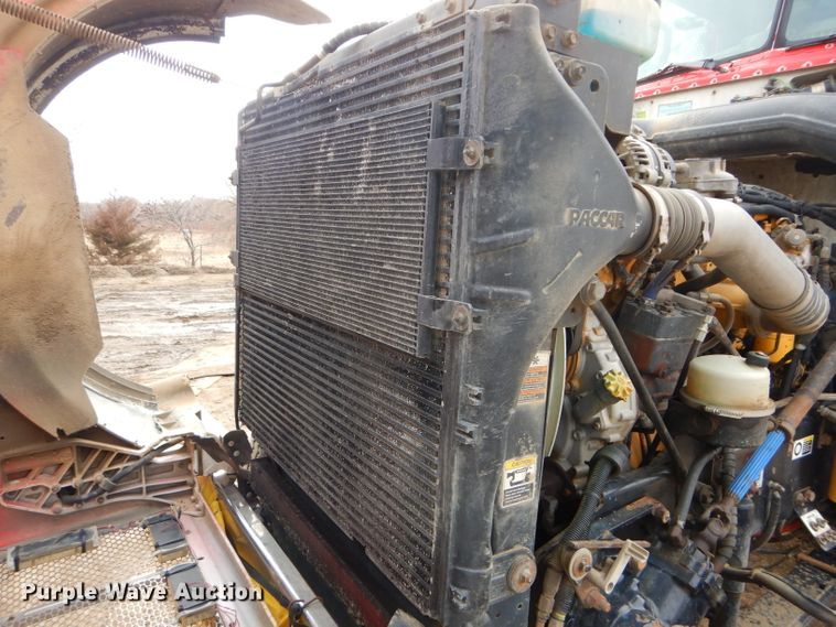 image for item DH4364 2008 Peterbilt 388 semi truck