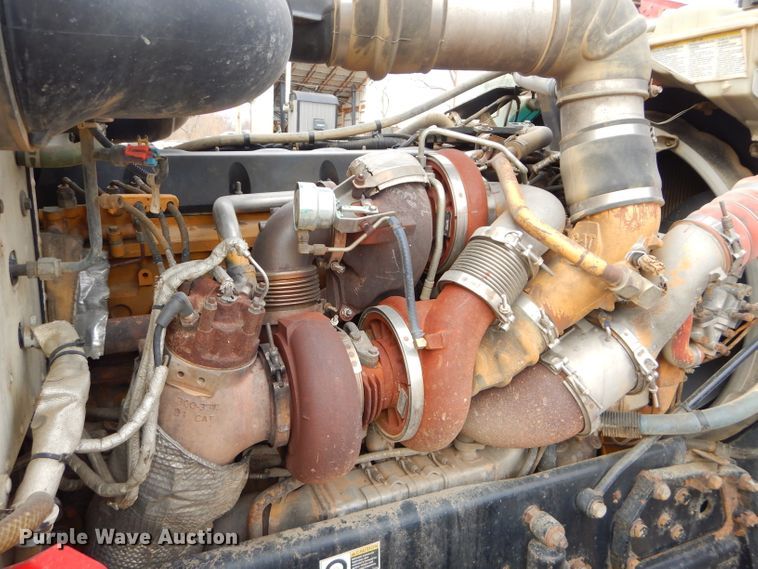 image for item DH4364 2008 Peterbilt 388 semi truck