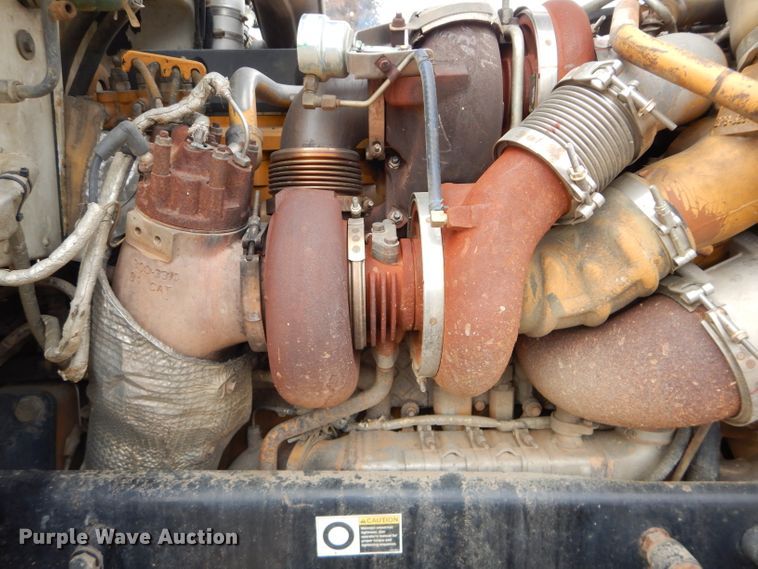 image for item DH4364 2008 Peterbilt 388 semi truck