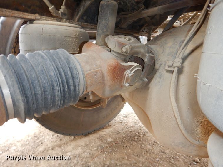 image for item DH4364 2008 Peterbilt 388 semi truck