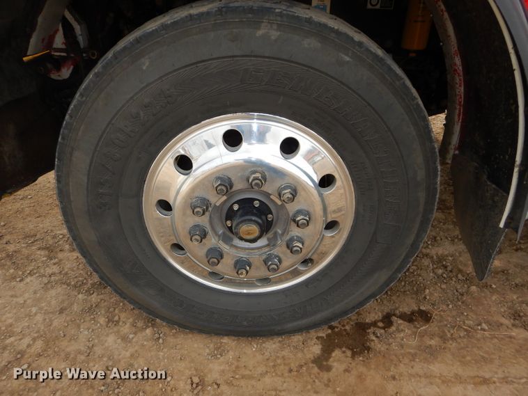 image for item DH4364 2008 Peterbilt 388 semi truck