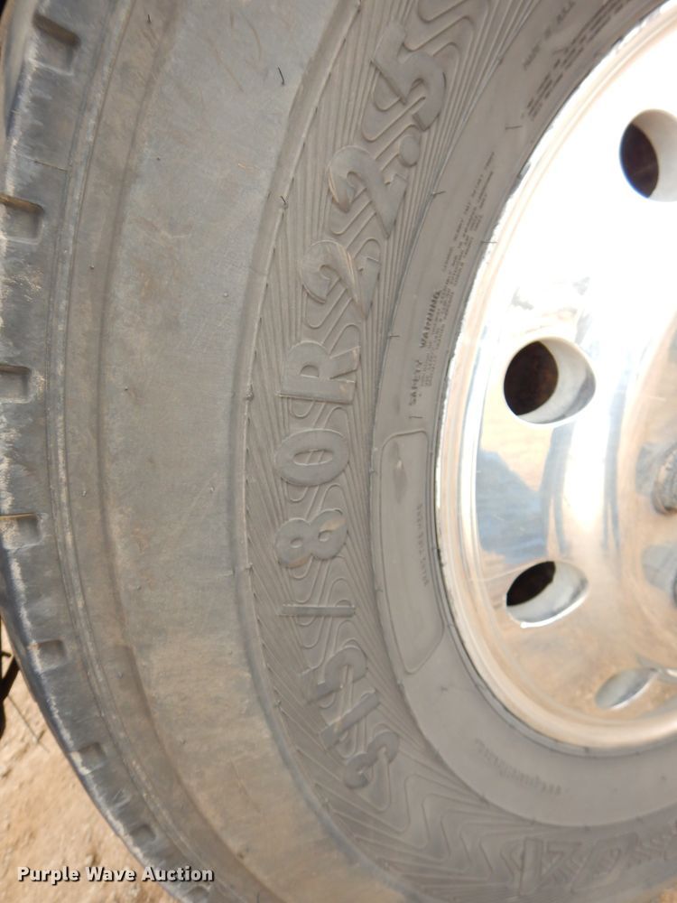 image for item DH4364 2008 Peterbilt 388 semi truck