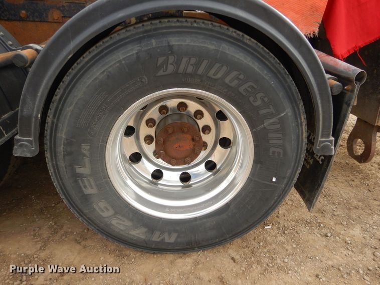 image for item DH4364 2008 Peterbilt 388 semi truck