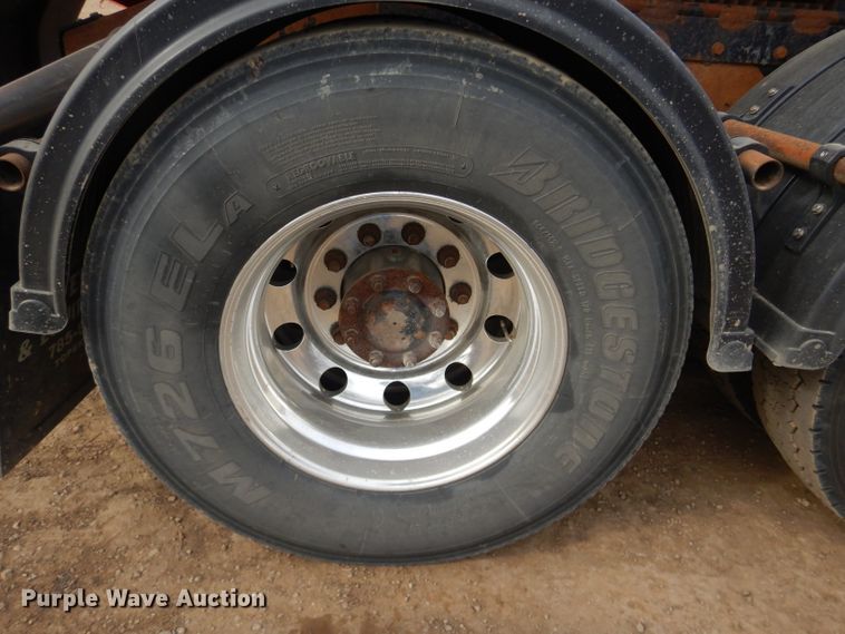 image for item DH4364 2008 Peterbilt 388 semi truck