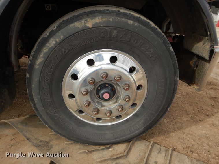 image for item DH4364 2008 Peterbilt 388 semi truck