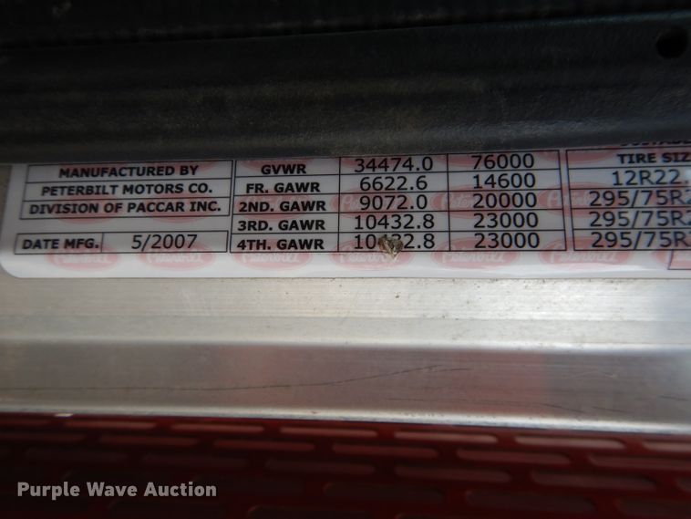 image for item DH4364 2008 Peterbilt 388 semi truck