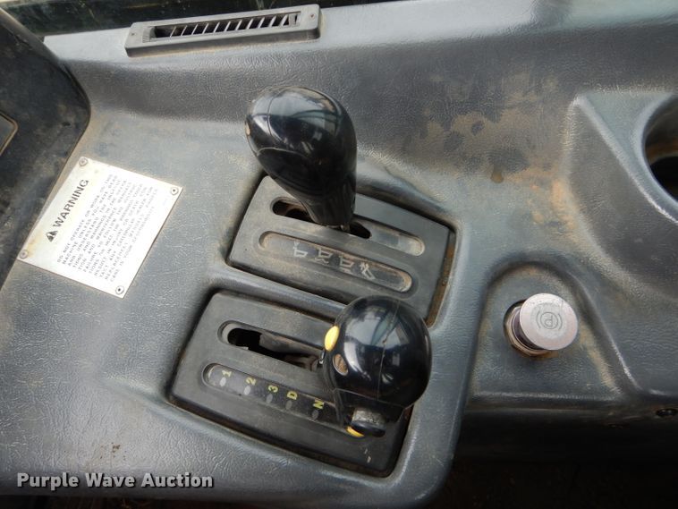 image for item DH4365 2003 Caterpillar 725 haul truck