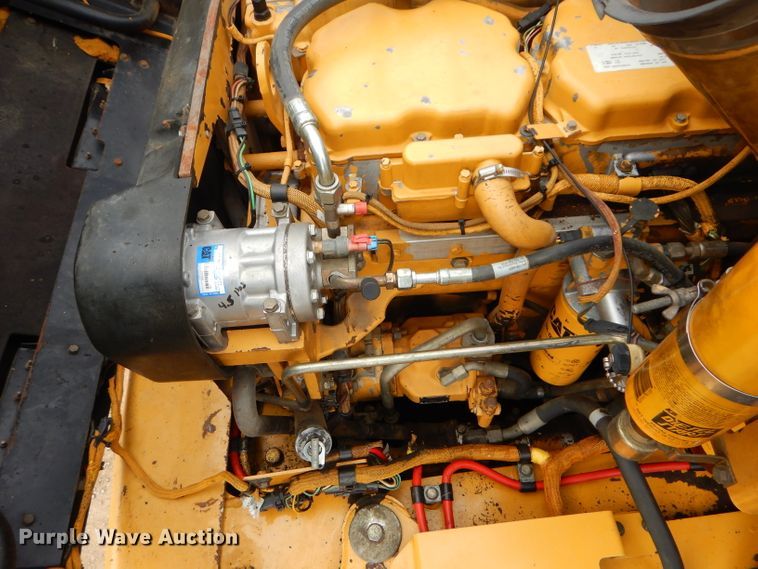 image for item DH4365 2003 Caterpillar 725 haul truck