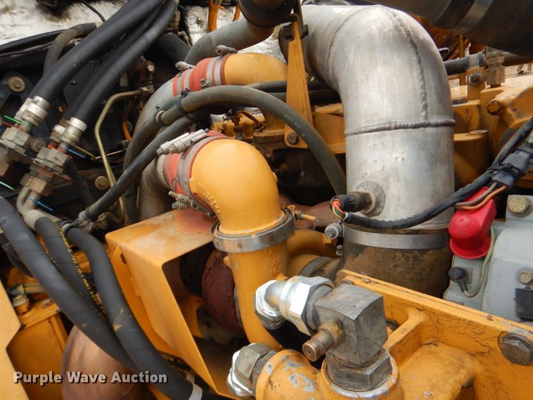 image for item DH4365 2003 Caterpillar 725 haul truck