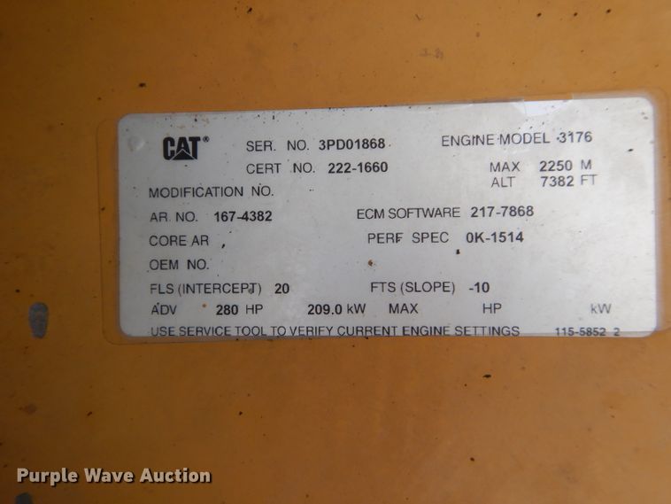 image for item DH4365 2003 Caterpillar 725 haul truck