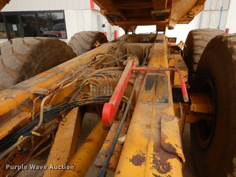 image for item DH4365 2003 Caterpillar 725 haul truck