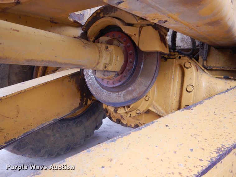 image for item DH4365 2003 Caterpillar 725 haul truck