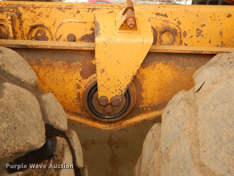 image for item DH4365 2003 Caterpillar 725 haul truck