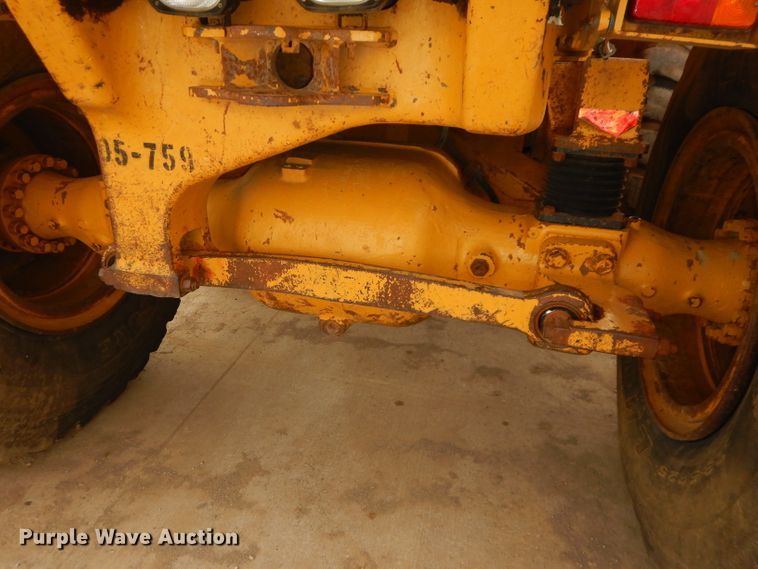 image for item DH4365 2003 Caterpillar 725 haul truck