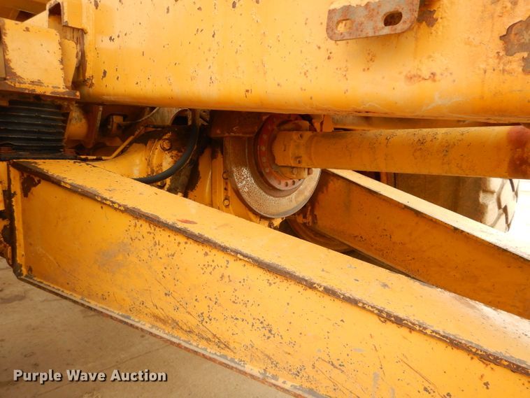 image for item DH4365 2003 Caterpillar 725 haul truck