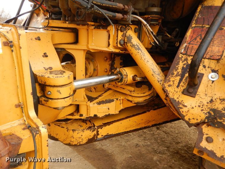 image for item DH4365 2003 Caterpillar 725 haul truck