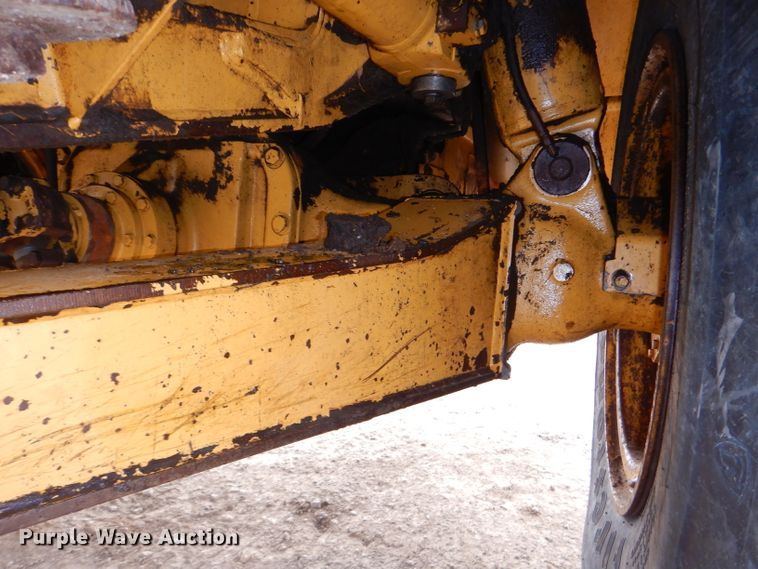 image for item DH4365 2003 Caterpillar 725 haul truck