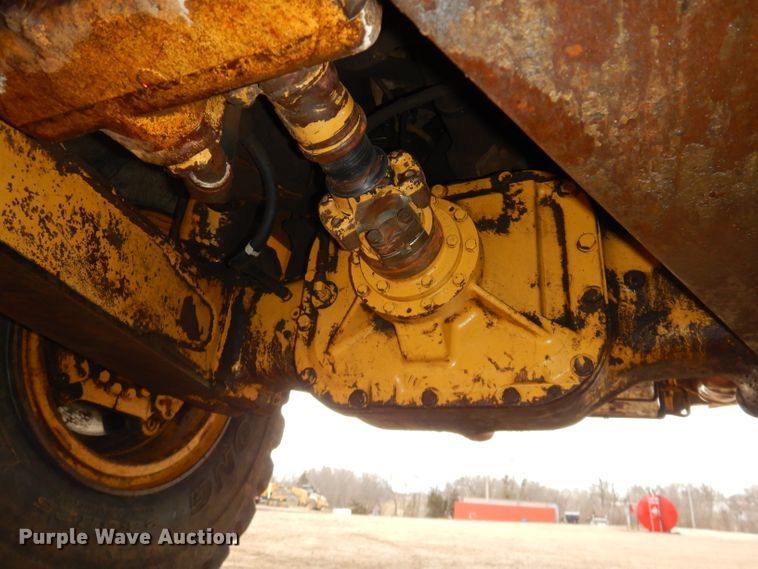 image for item DH4365 2003 Caterpillar 725 haul truck