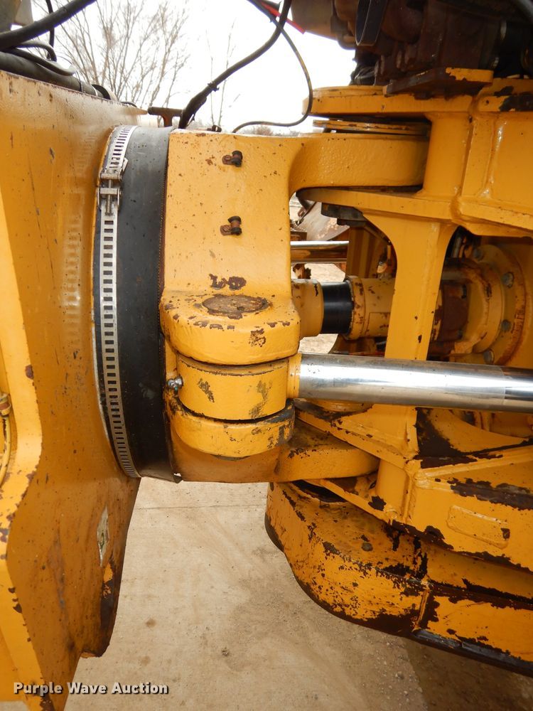 image for item DH4365 2003 Caterpillar 725 haul truck