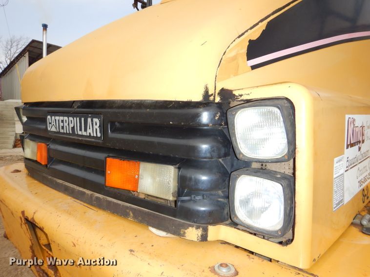 image for item DH4365 2003 Caterpillar 725 haul truck