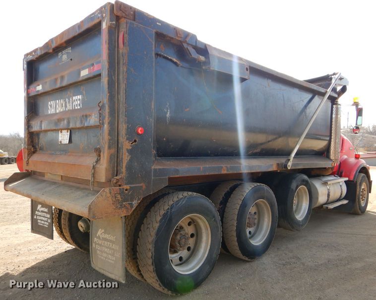 image for item DH4366 2001 Kenworth T800 dump truck