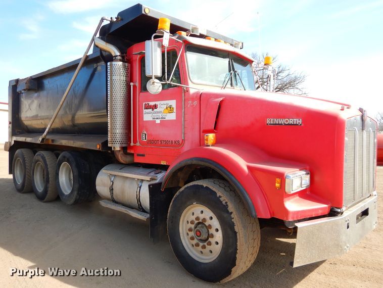 image for item DH4366 2001 Kenworth T800 dump truck