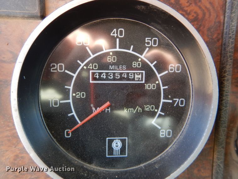 image for item DH4366 2001 Kenworth T800 dump truck