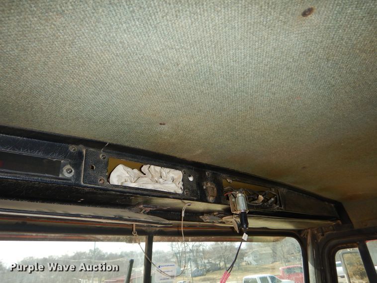 image for item DH4366 2001 Kenworth T800 dump truck