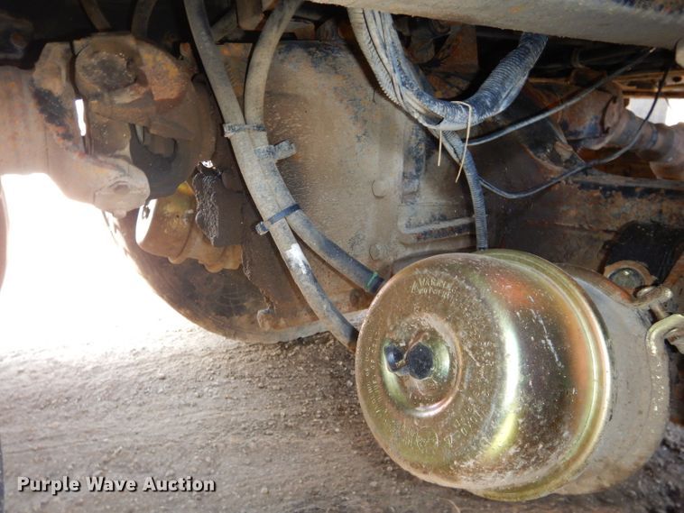 image for item DH4366 2001 Kenworth T800 dump truck