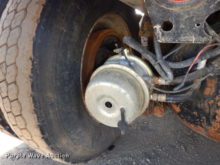 image for item DH4366 2001 Kenworth T800 dump truck