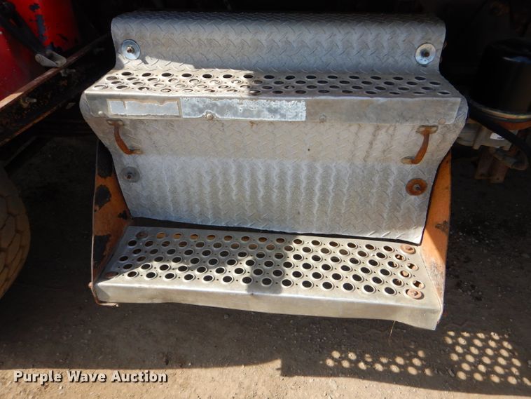 image for item DH4366 2001 Kenworth T800 dump truck