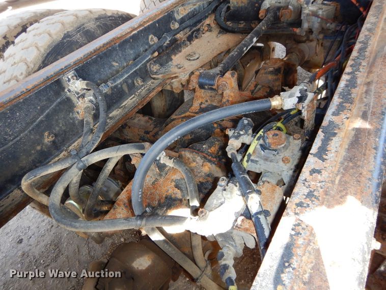 image for item DH4366 2001 Kenworth T800 dump truck