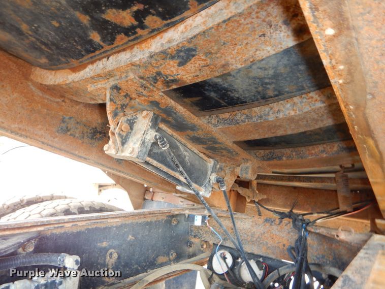 image for item DH4366 2001 Kenworth T800 dump truck