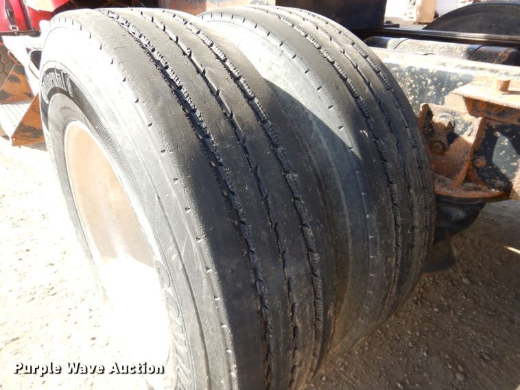 image for item DH4366 2001 Kenworth T800 dump truck