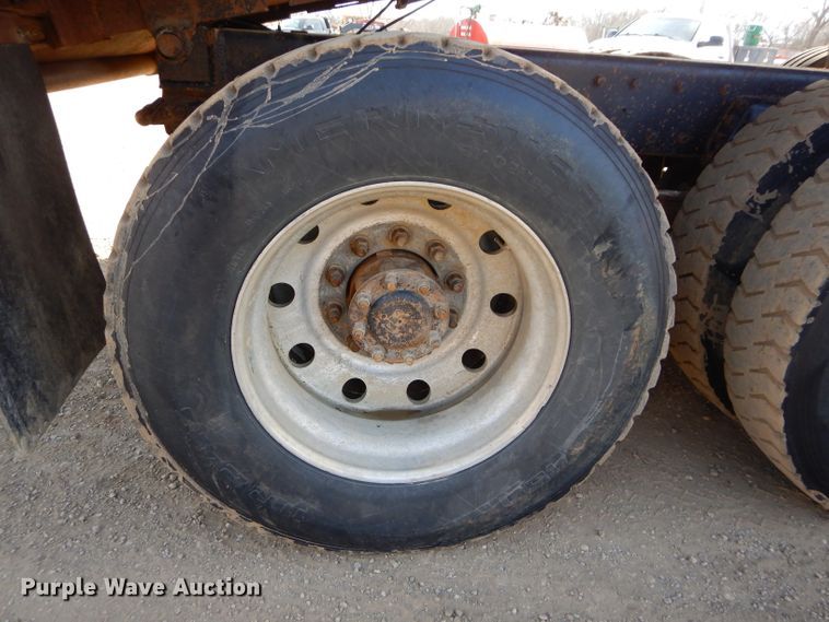 image for item DH4366 2001 Kenworth T800 dump truck