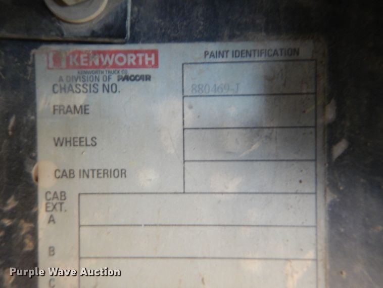 image for item DH4366 2001 Kenworth T800 dump truck