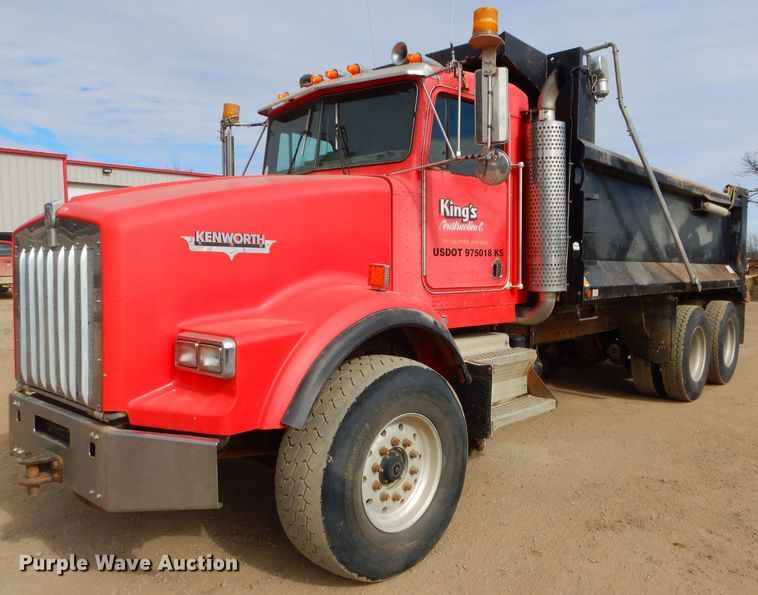 image for item DH4367 2002 Kenworth T800 dump truck