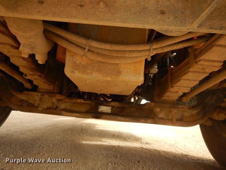 image for item DH4367 2002 Kenworth T800 dump truck