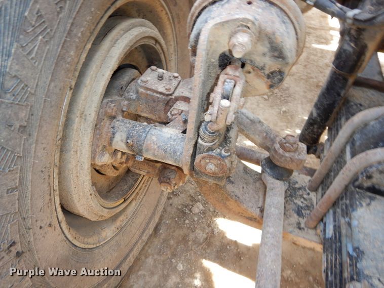 image for item DH4367 2002 Kenworth T800 dump truck