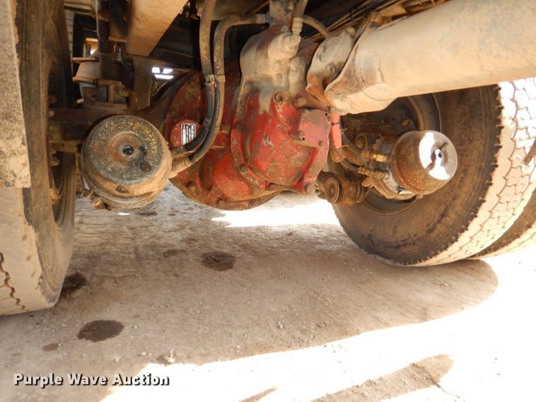 image for item DH4367 2002 Kenworth T800 dump truck