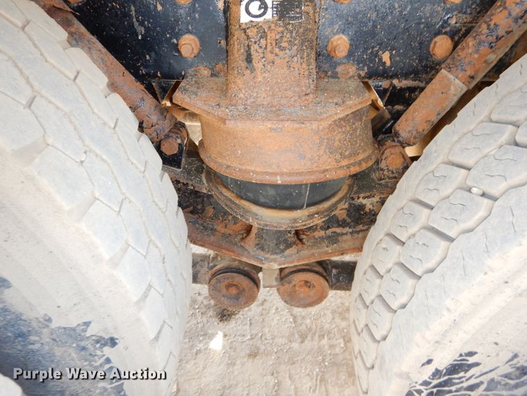 image for item DH4367 2002 Kenworth T800 dump truck