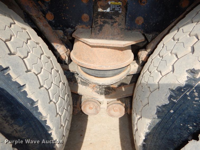 image for item DH4367 2002 Kenworth T800 dump truck