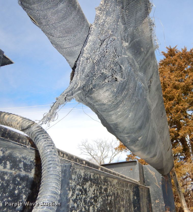 image for item DH4367 2002 Kenworth T800 dump truck